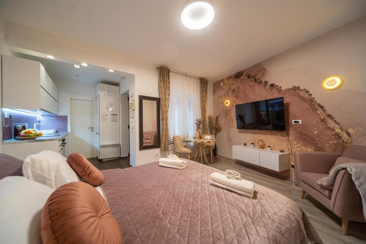 Cosy&private,30sec Walk To Mainsquare, Heart Of Apartment *