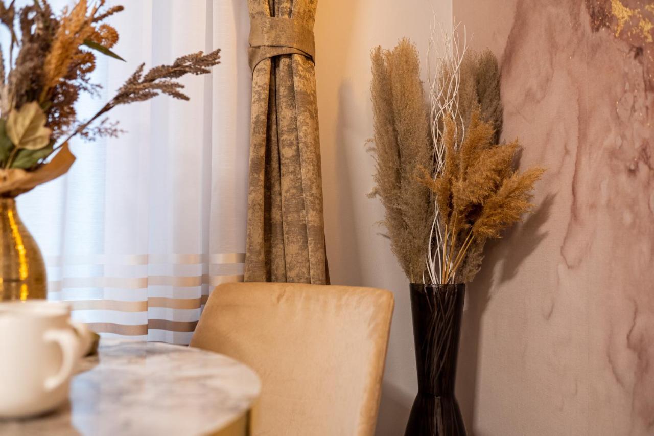 Cosy&private,30sec Walk To Mainsquare, Heart Of Apartment Zagreb